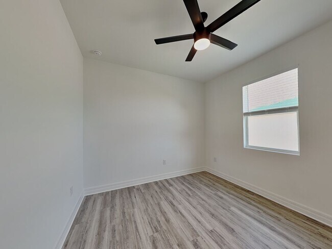 Building Photo - 25245 Delgado Dr