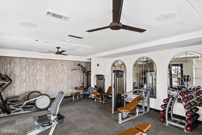 Building Photo - 5365 Harborside Dr