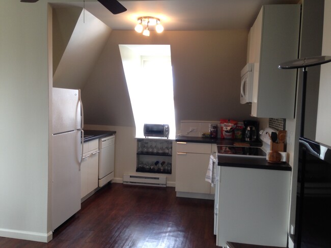 Fully-stocked kitchen with plates, glasses. p[ots, pans, untensils, etc. - 3643 Lincoln St