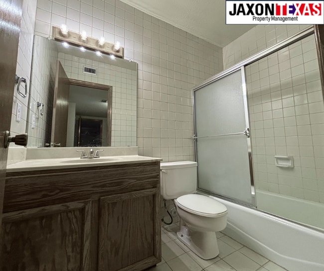 Building Photo - 4614 N Stanton St