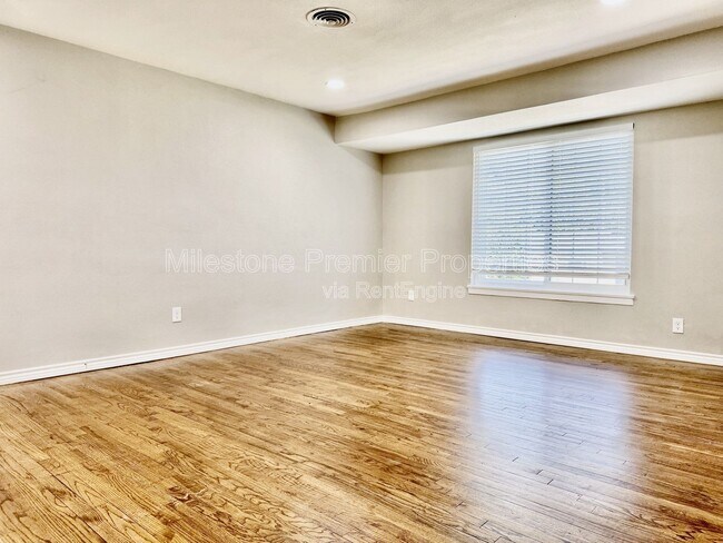 Building Photo - 101 Twining Dr