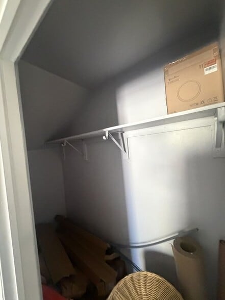 Building Photo - 131-133 Huntington Terrace, 1st floor apt