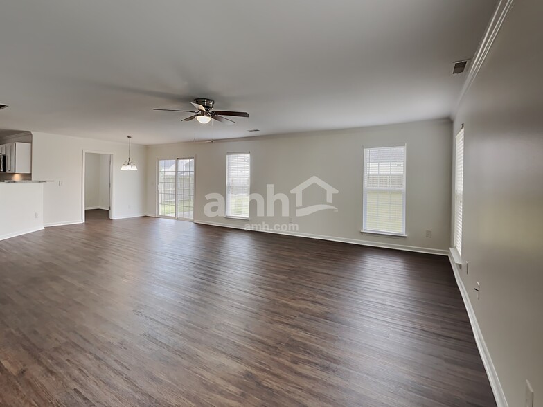 Building Photo - 5002 Guardian Ct