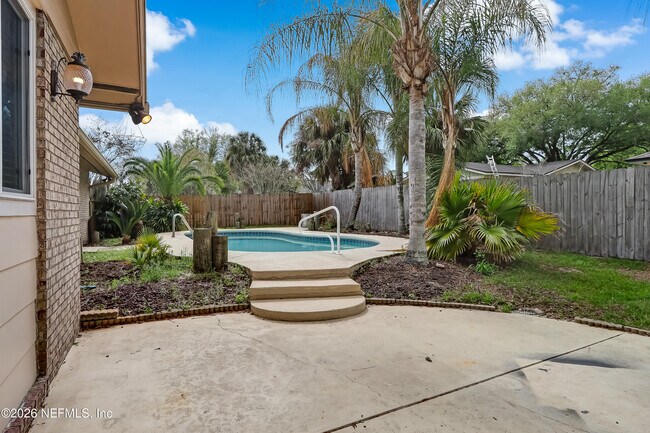 Building Photo - 4328 Savannah Ave