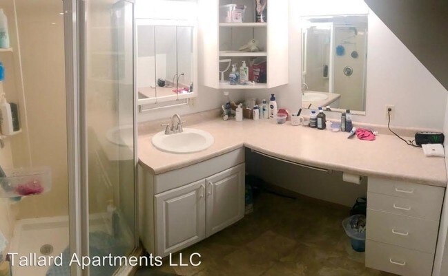 Building Photo - 3 br, 2 bath  - 1930 Birge Terrace