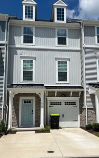Building Photo - 4122 Riverside Dr