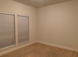 Building Photo - 4005 E Timber Cut Ct