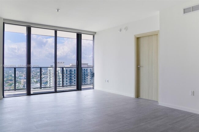 Building Photo - 1000 Brickell Plaza