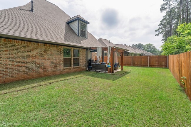 Building Photo - Modern 4BR Home w/ Bonus Room in Dogwood South