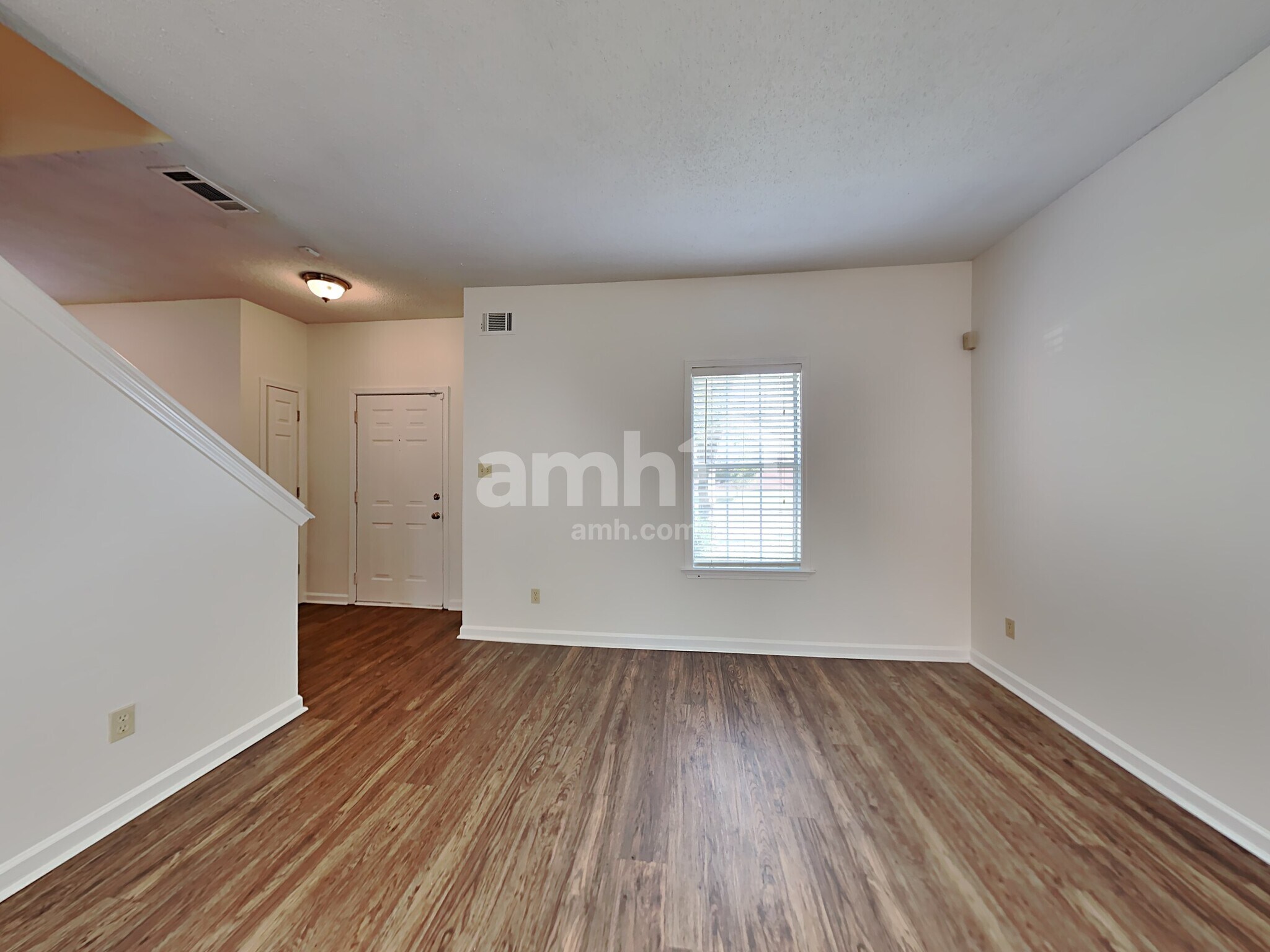 Building Photo - 821 Rain Dance Way