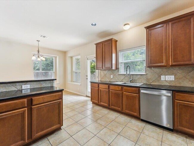 Building Photo - 8721 Blackvireo Dr