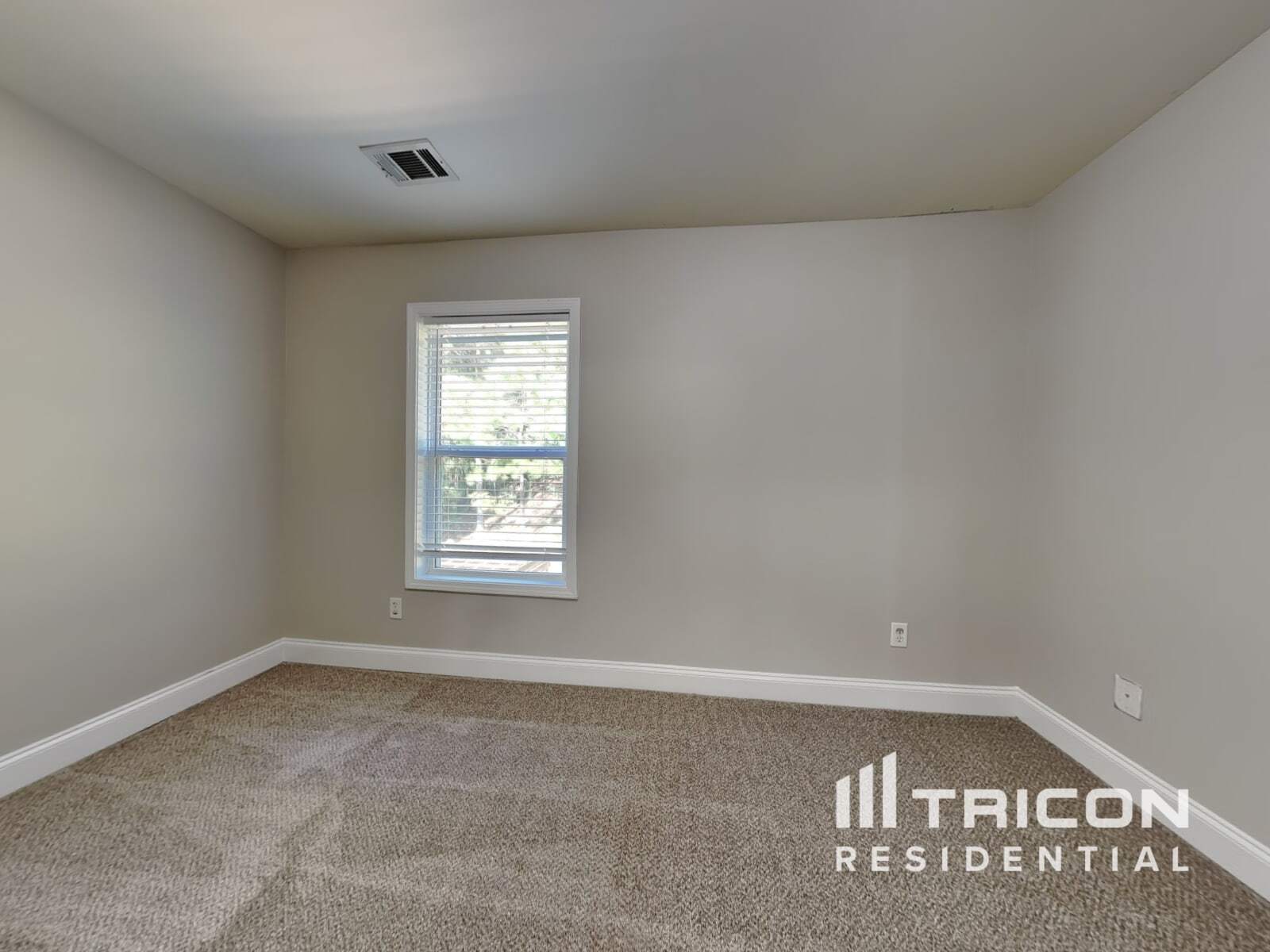 Building Photo - 4556 Bellemeade Dr