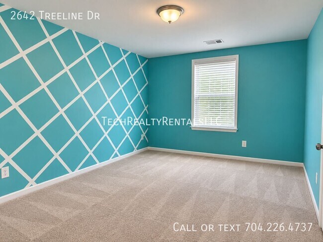 Building Photo - 2642 Treeline Dr
