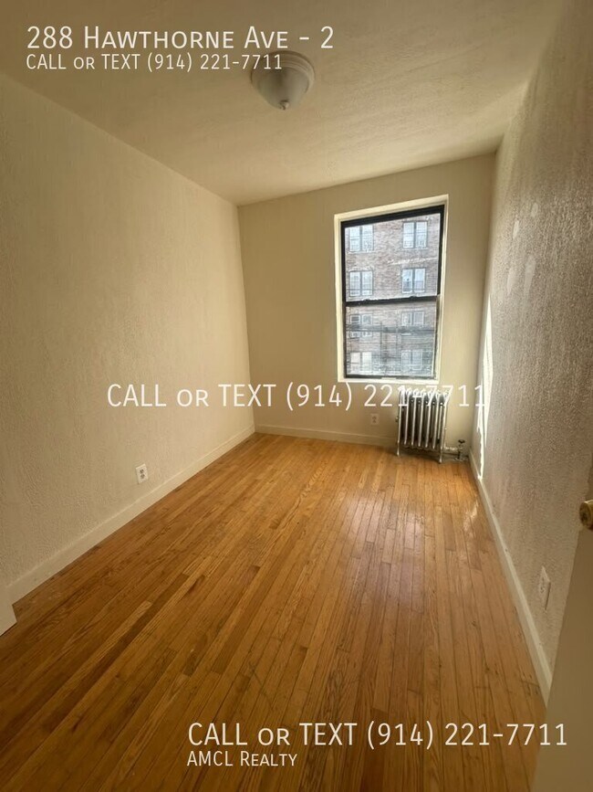 Building Photo - 288 Hawthorne Ave