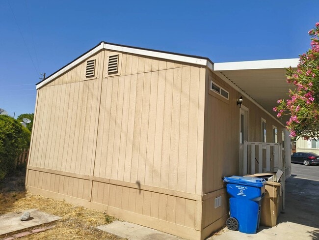 Building Photo - 386 Petrol Rd