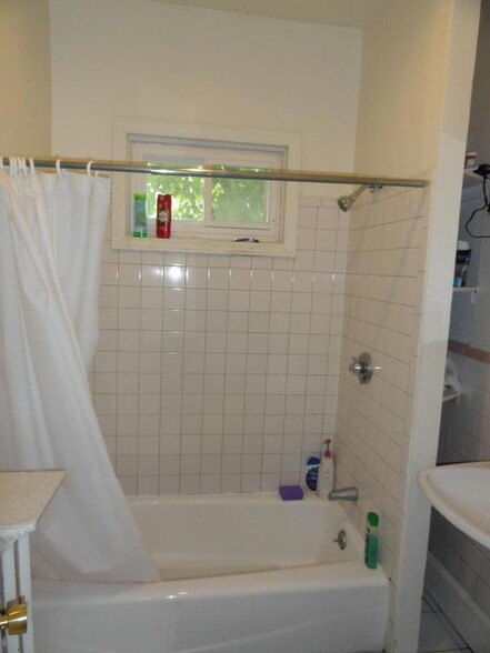 Primary Photo - 376 Washington St