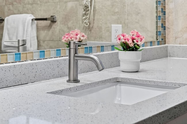 Building Photo - 2423 NE 202nd St