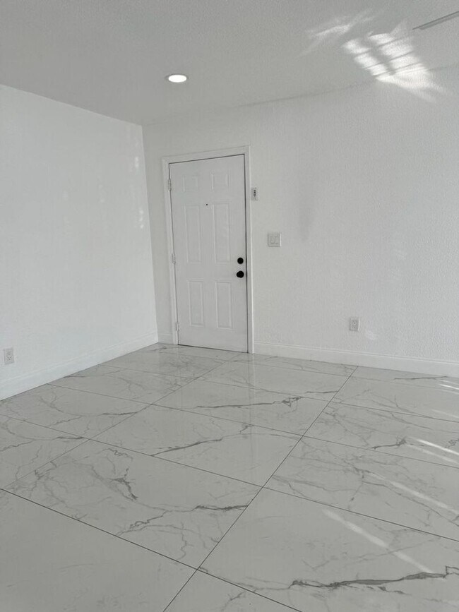 Building Photo - 1848 NW 55th Ave