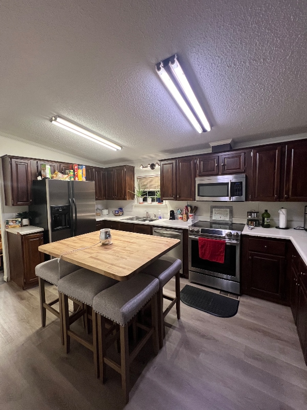 Building Photo - 2260 Grandview Dr