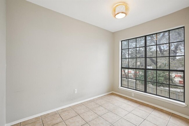 Building Photo - 4159 Steck Ave