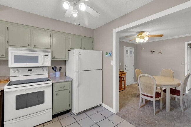 Building Photo - 3847 35th Way S