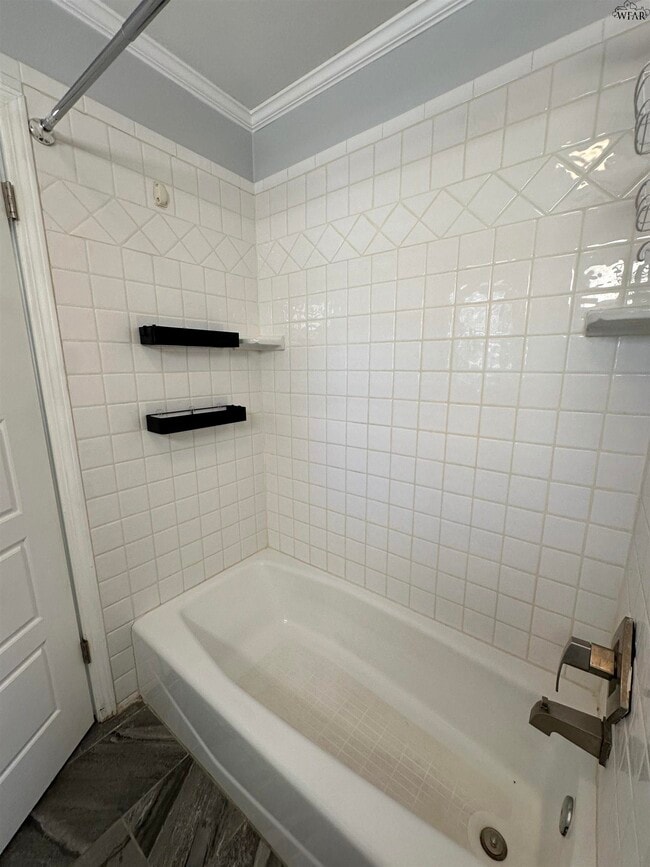 Building Photo - 4513 Martinique