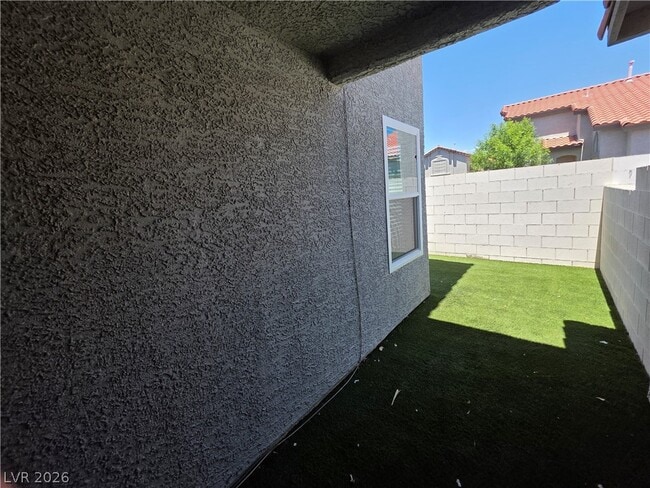 Building Photo - 2275 Ramsgate Dr