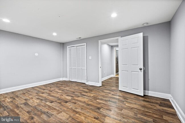 Building Photo - 1015 Lyndhurst St