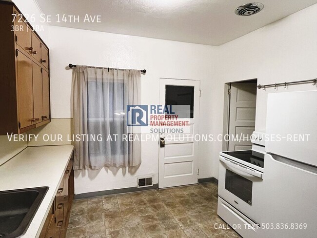 Building Photo - 7226 SE 14th Ave