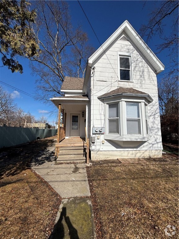 Building Photo - 759 Carpenter St