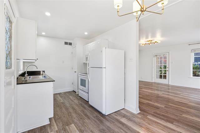 Building Photo - 6914 San Mateo Blvd