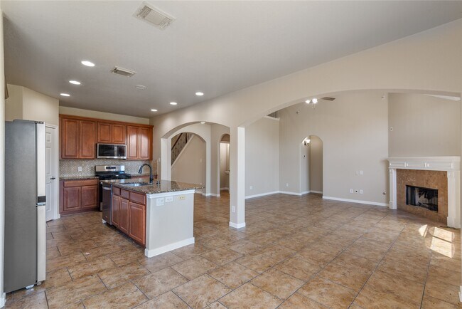 Building Photo - 24822 Dutton Point Dr