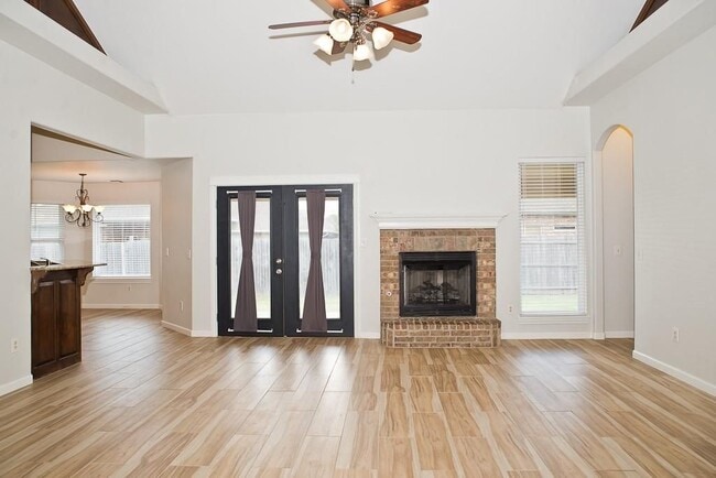 Building Photo - 826 Rickwood Cir