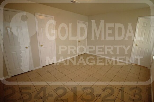 Building Photo - 601 N Gilmer St