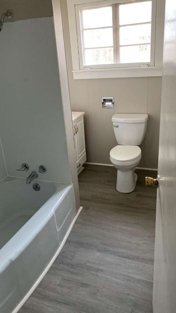 Building Photo - 302-304 13th Avenue, Scranton, Pennsylvania