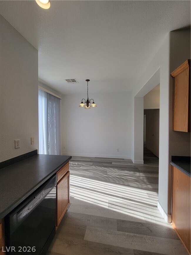 Building Photo - 3274 Bronze Leaf St