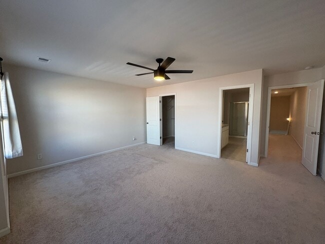 Building Photo - Spacious Townhome Available Now!