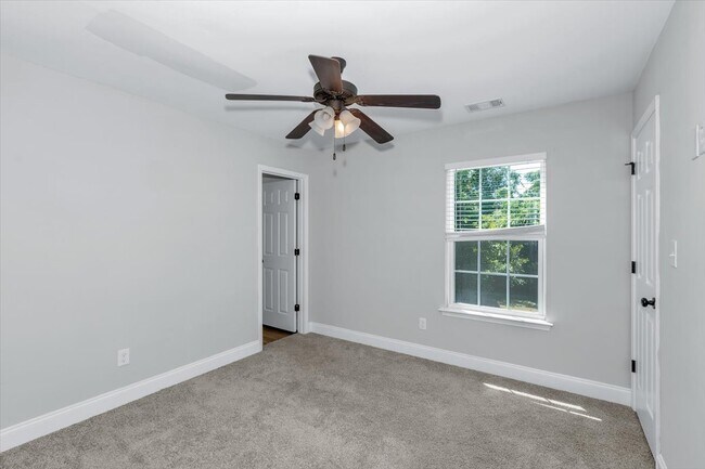 Building Photo - 1706 Verdery St