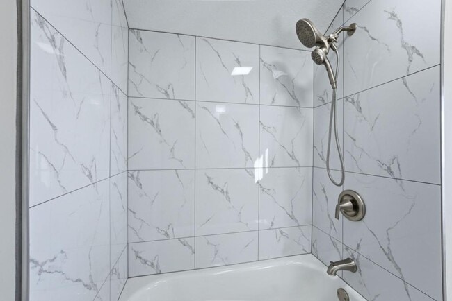 Building Photo - 2221 Eby Ave