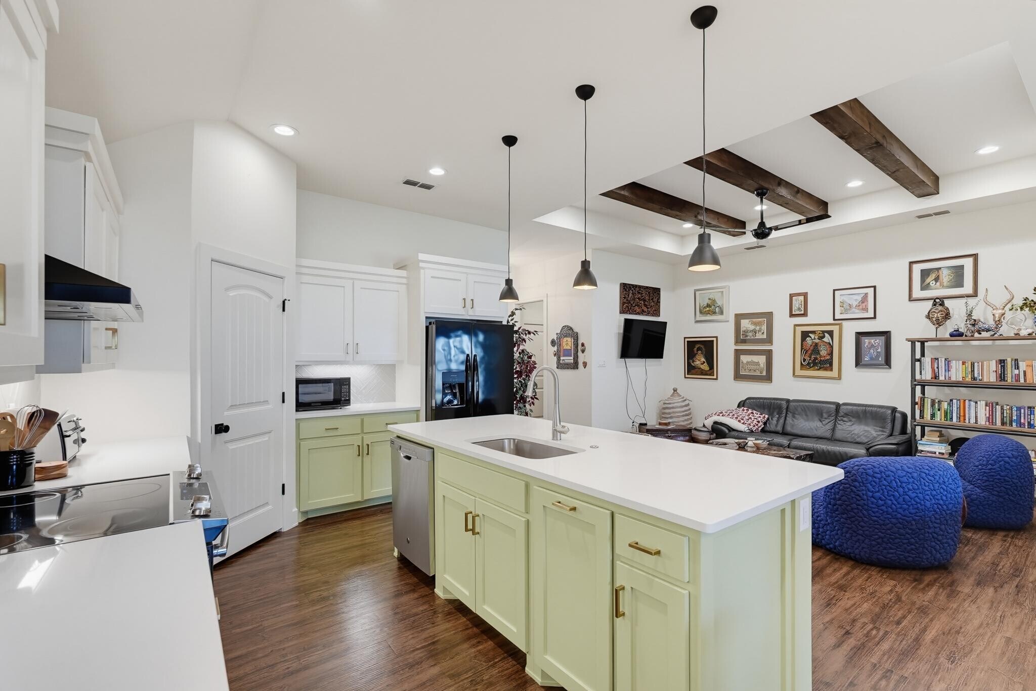 Building Photo - 6518 Stadium Dr