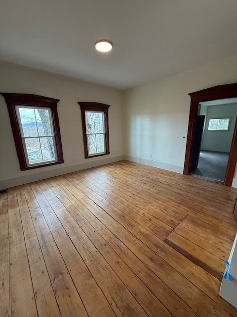 Building Photo - Walk to Downtown Norway from This Bright, Beautifully Renovated First-Floor Apartment