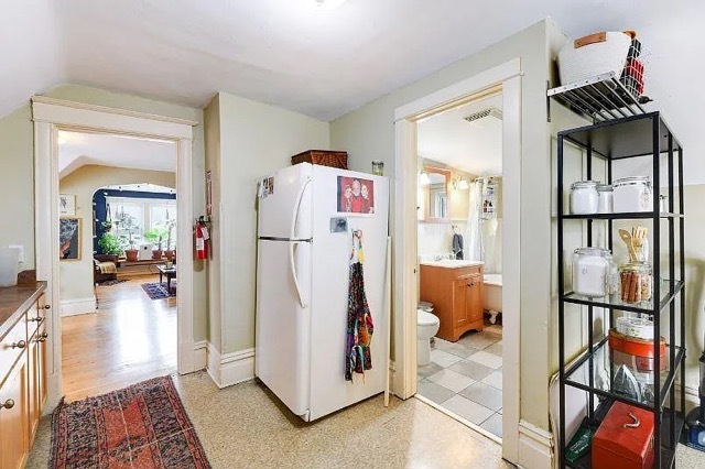Kitchen - 3031 11th Ave S