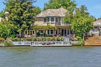 Building Photo - 4824 Longcove Dr