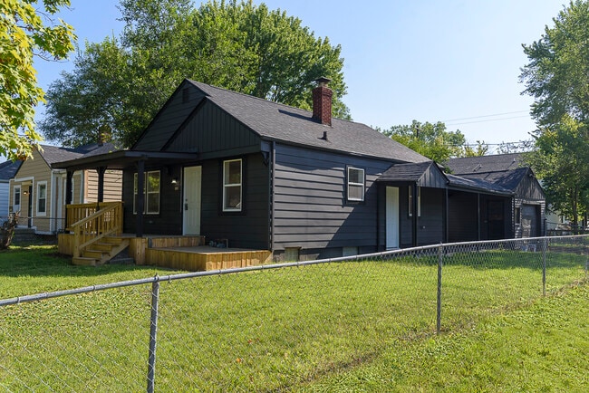 Building Photo - 1701 N Linwood Ave