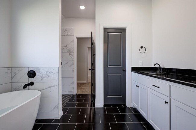 Building Photo - 2020 W Flintlock Wy