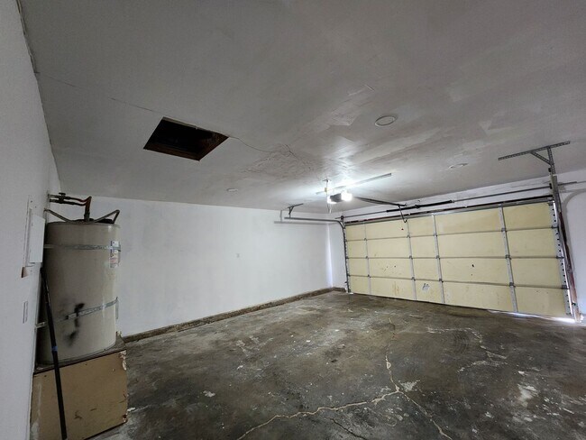 Building Photo - 8977 Laguna Vista Ct