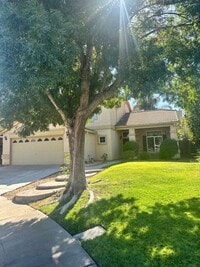 Building Photo - 789 Sparrow Ct