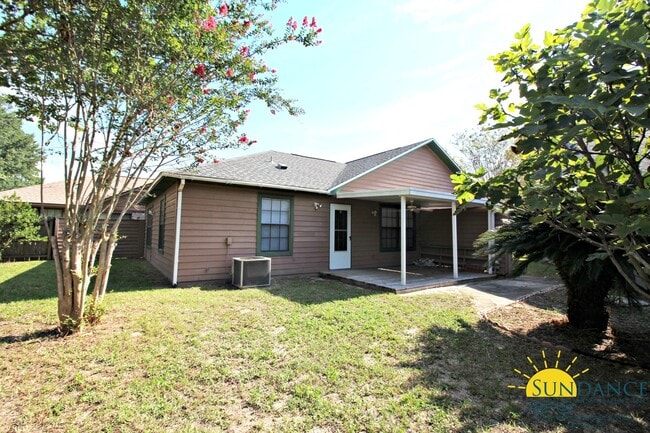 Building Photo - Great 2 Bedroom Home in Fort Walton!