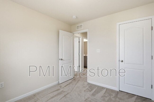 Building Photo - 100 Bertelli Ct