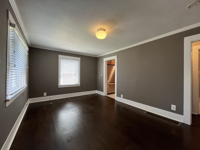 Building Photo - Charming Classic Two-Bedroom Portland Home with Bright Living Spaces, Updated Kitchen & Bonus Bas...